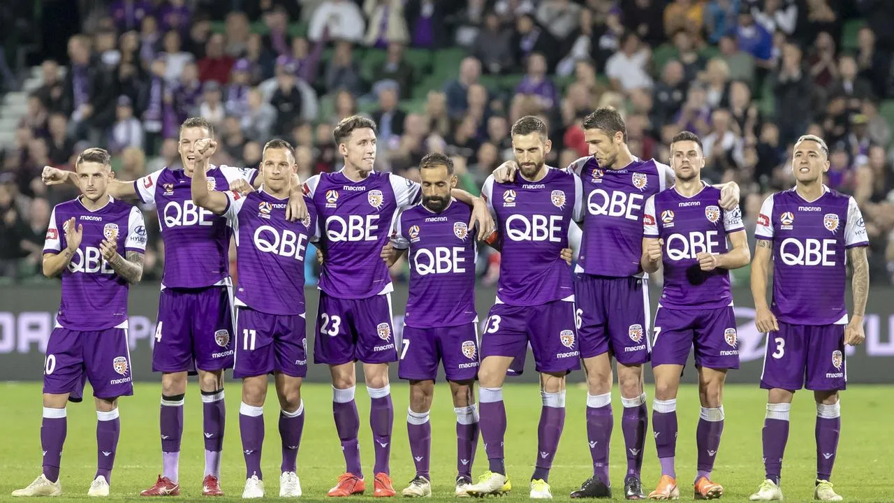 Câu lạc bộ bóng đá Perth Glory 03