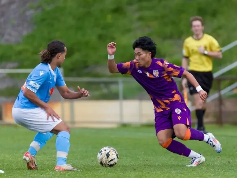 Khoa Ngo gia nhập Perth Glory khi nào?